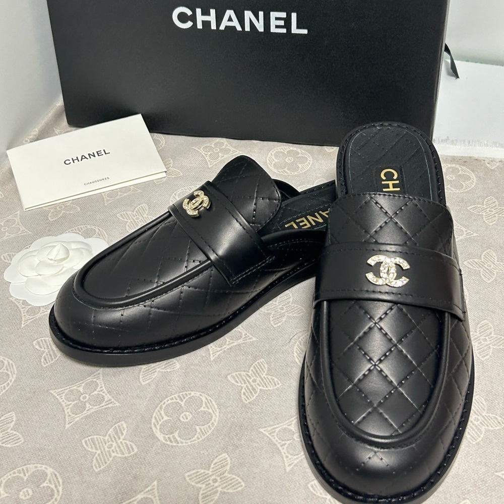 Chanel black loafers mules - Picture 6 of 7